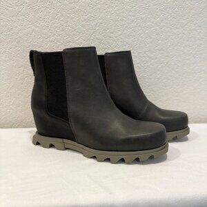 Sorel Joan of Arctic Wedge III Chelsea Boot - Size 10.5
